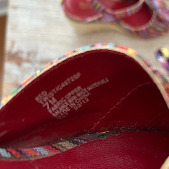 Multi-Color Espadrilles - Picture 7 of 8